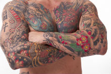Männer tattoos rücken motive Tattoos für